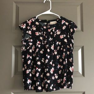 Altar’d State Flutter Sleeve Floral Top (S)